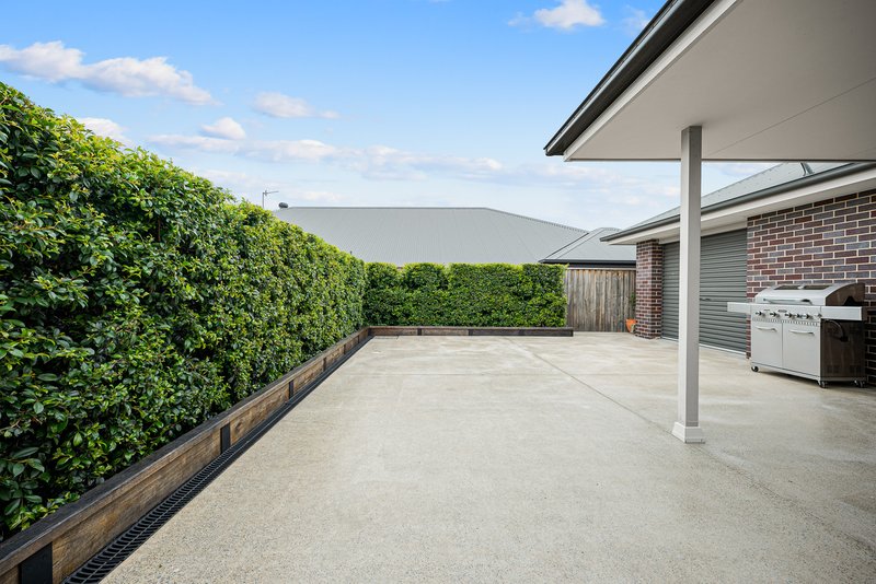 Photo - 26 Finch Crescent, Aberglasslyn NSW 2320 - Image 15