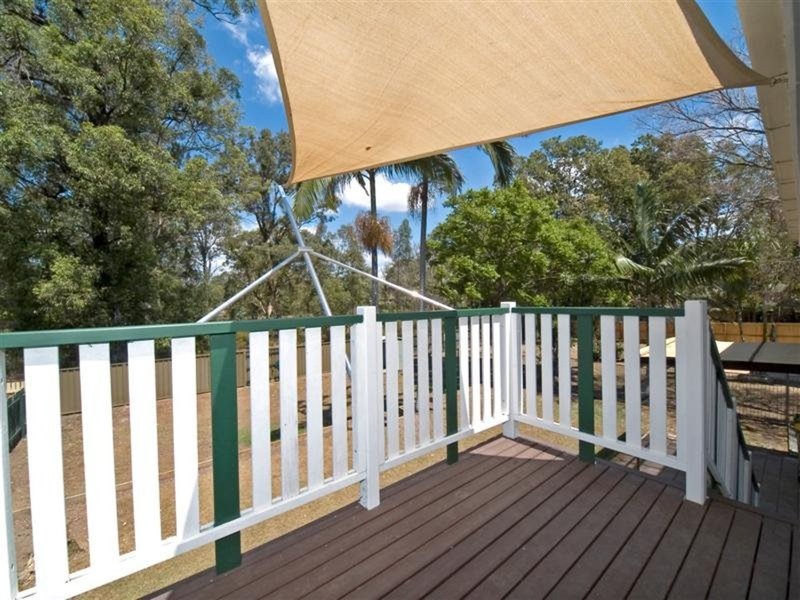 Photo - 26 Folkstone Avenue, Albany Creek QLD 4035 - Image 11