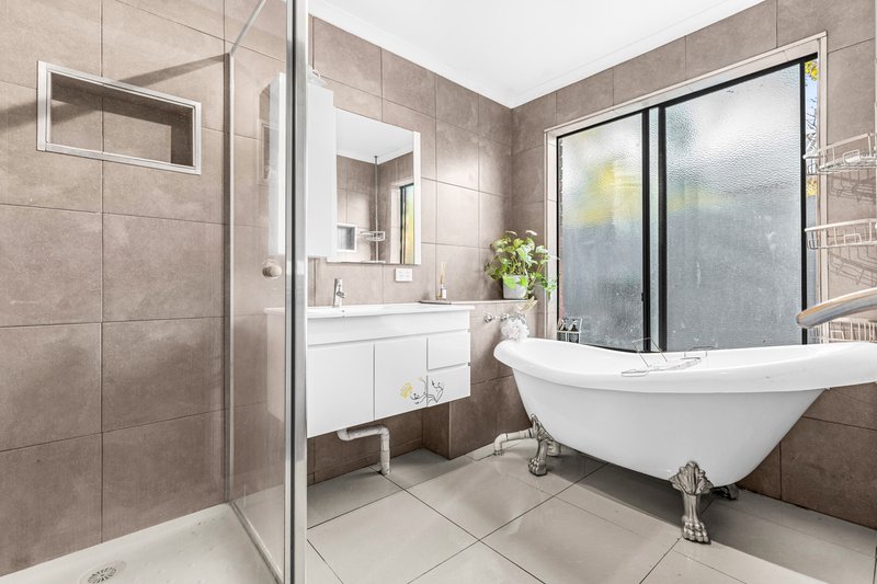 Photo - 26 Foster Street, Werribee VIC 3030 - Image 11