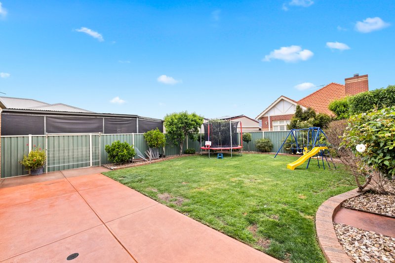 Photo - 26 Frances Browne Way, Tarneit VIC 3029 - Image 18