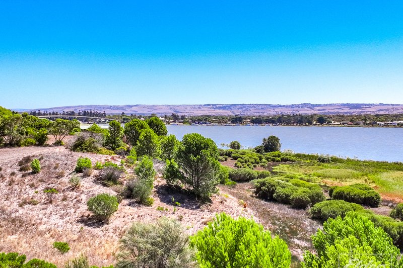 Photo - 26 Fraser Drive, Hindmarsh Island SA 5214 - Image 8