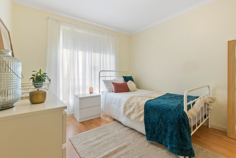 Photo - 26 Freebairn Drive, Hallett Cove SA 5158 - Image 14