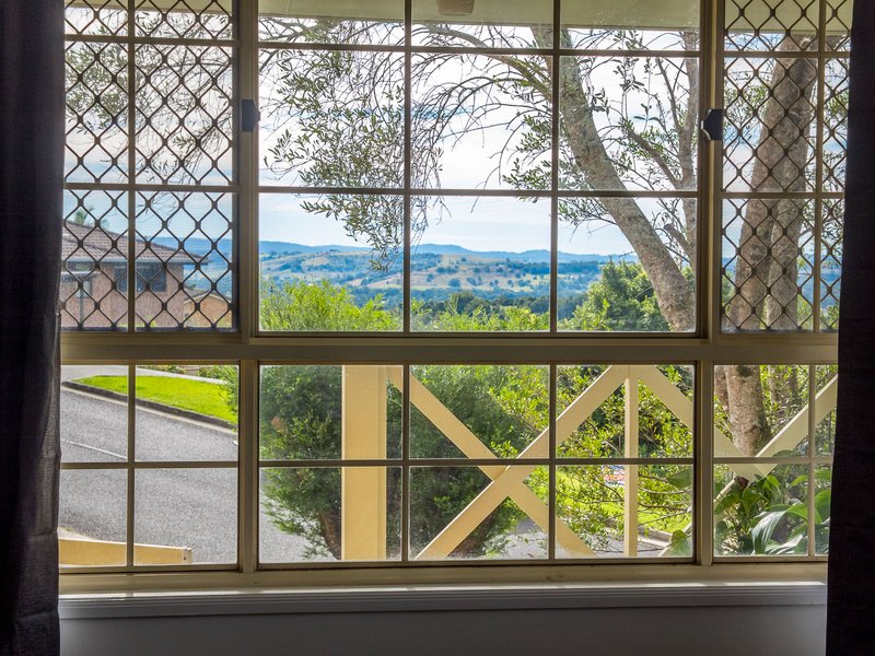 Photo - 2/6 Gallagher Drive, Lismore Heights NSW 2480 - Image 6