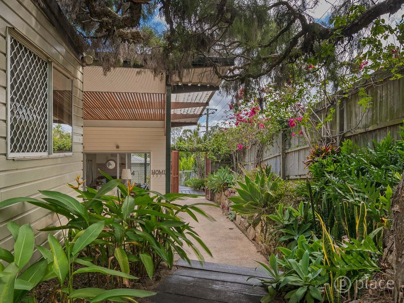 Photo - 26 Gardenvale Street, Holland Park West QLD 4121 - Image 16