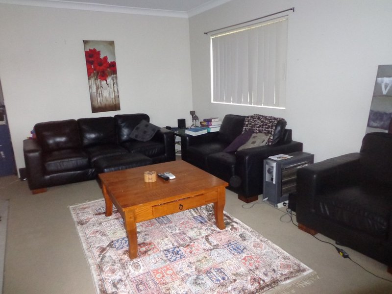 Photo - 2/6 Garner Street, St Marys NSW 2760 - Image 4