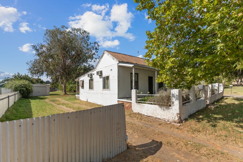 Photo - 26 George Street, Junee NSW 2663 - Image 2