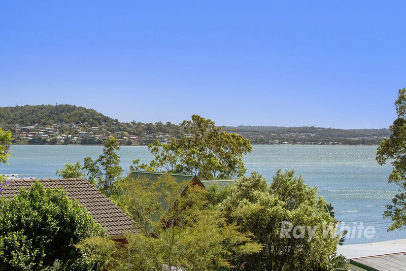 Photo - 26 George Street, Marmong Point NSW 2284 - Image 2