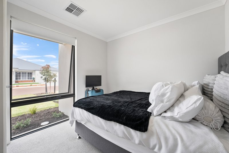 Photo - 26 Gibberd Street, Baldivis WA 6171 - Image 3