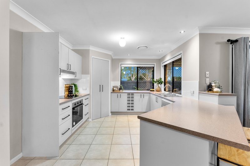 Photo - 26 Gilbert Street, North Lakes QLD 4509 - Image 5