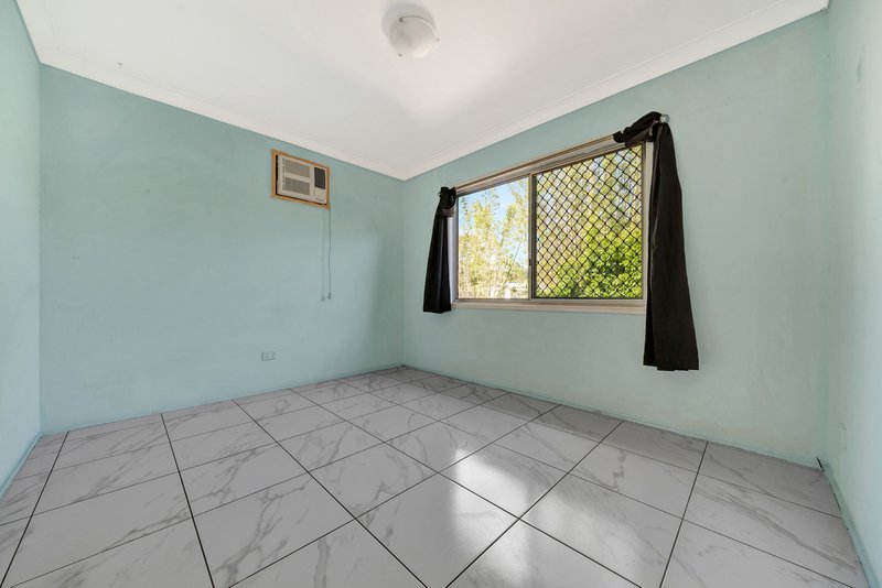 Photo - 26 Gilia Street, Kingston QLD 4114 - Image 7