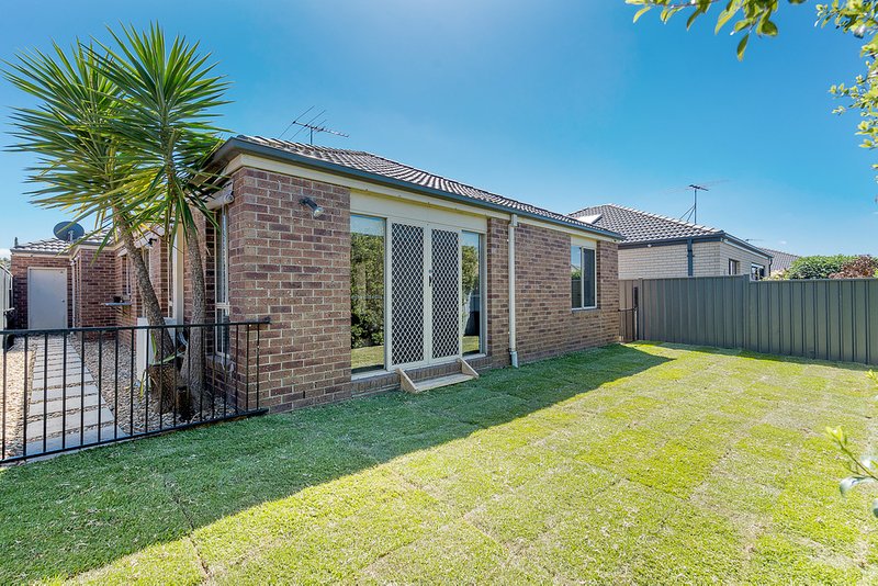 Photo - 26 Gippsland Way, Craigieburn VIC 3064 - Image 17