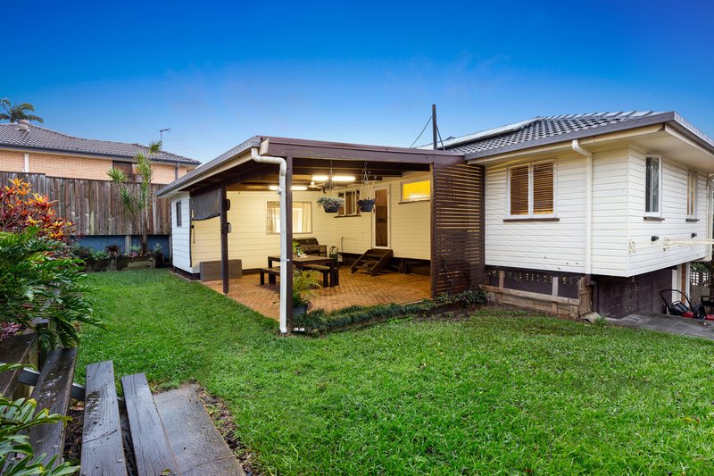 Photo - 26 Gordon Road, Ferny Hills QLD 4055 - Image 12