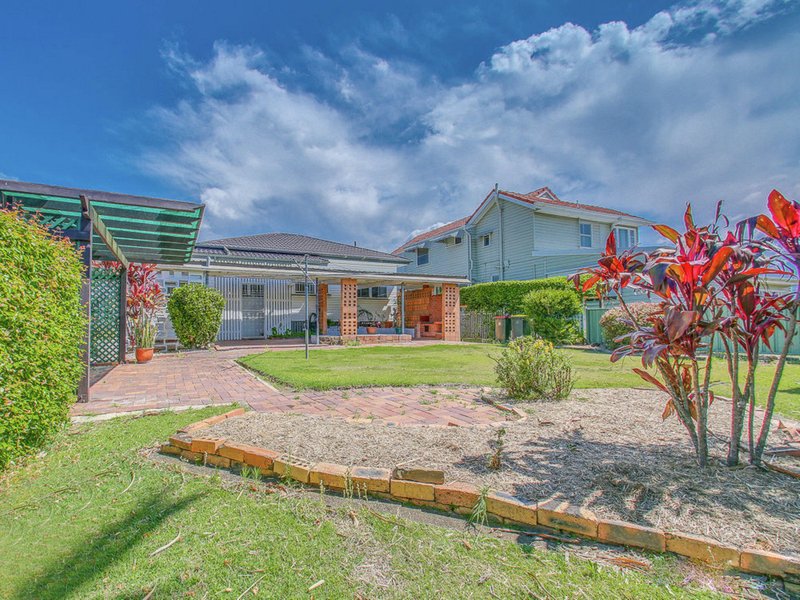 Photo - 26 Gort Crescent, Stafford QLD 4053 - Image 13