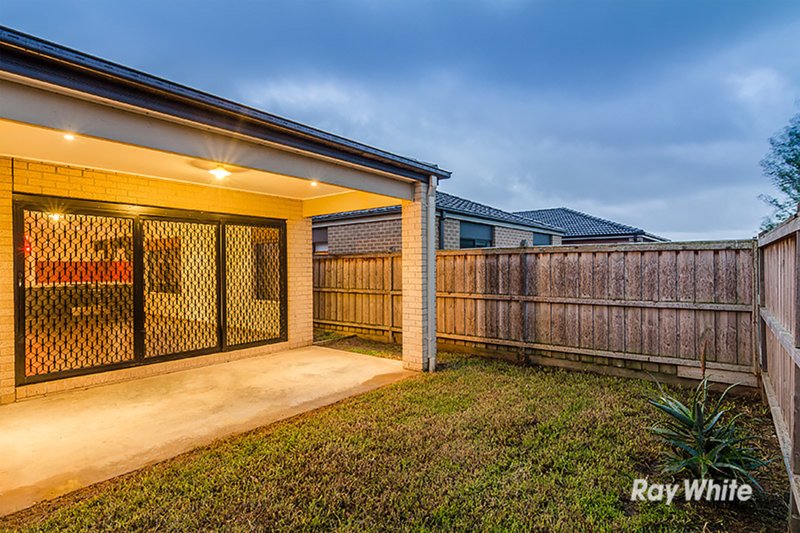 Photo - 26 Goulburn Street, Cranbourne East VIC 3977 - Image 15