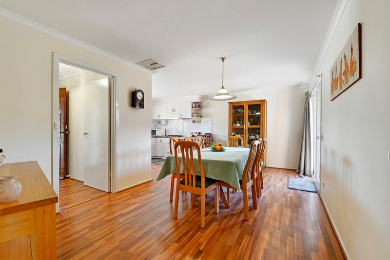 Photo - 2/6 Gowrie Street, Bentleigh East VIC 3165 - Image 3