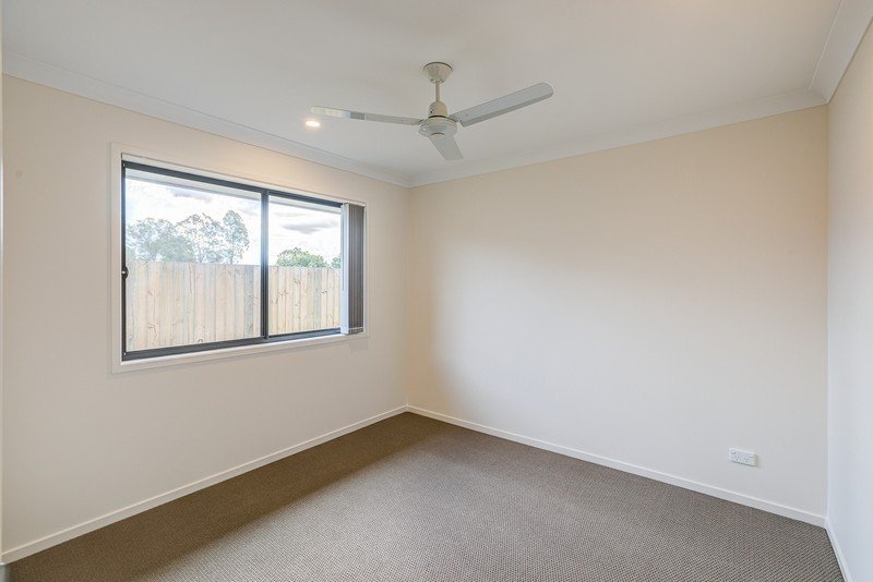 Photo - 26 Graham Circuit, Logan Reserve QLD 4133 - Image 3