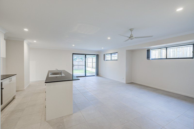Photo - 26 Graham Circuit, Logan Reserve QLD 4133 - Image 4