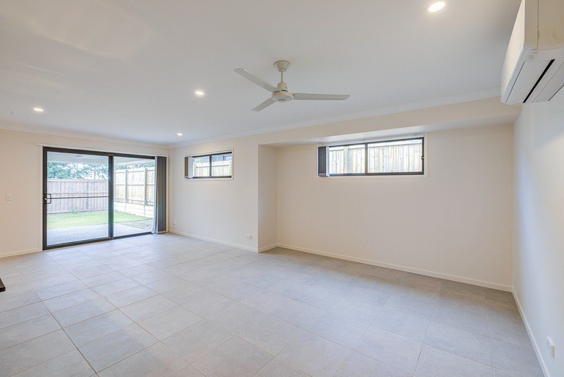 Photo - 26 Graham Circuit, Logan Reserve QLD 4133 - Image 6