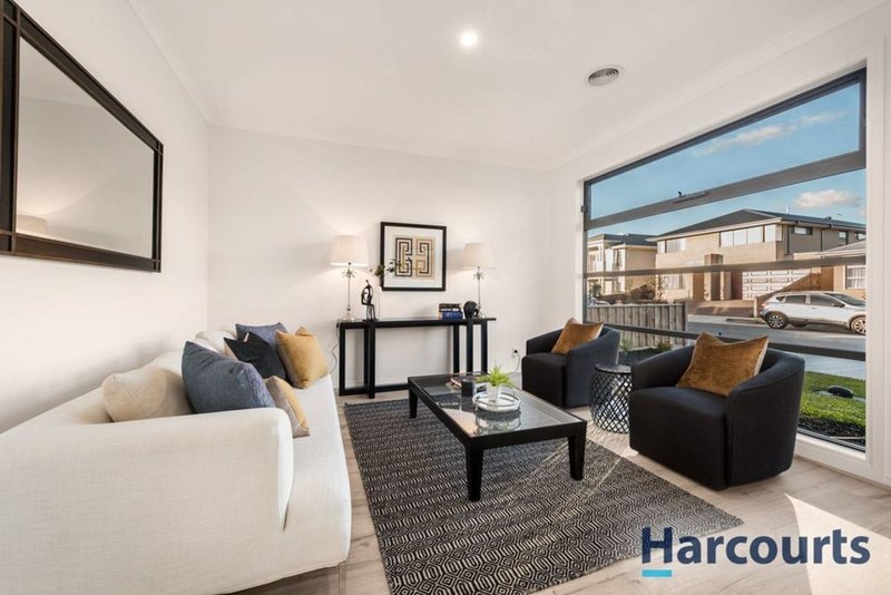 Photo - 26 Grammar Parade, Wantirna VIC 3152 - Image 4