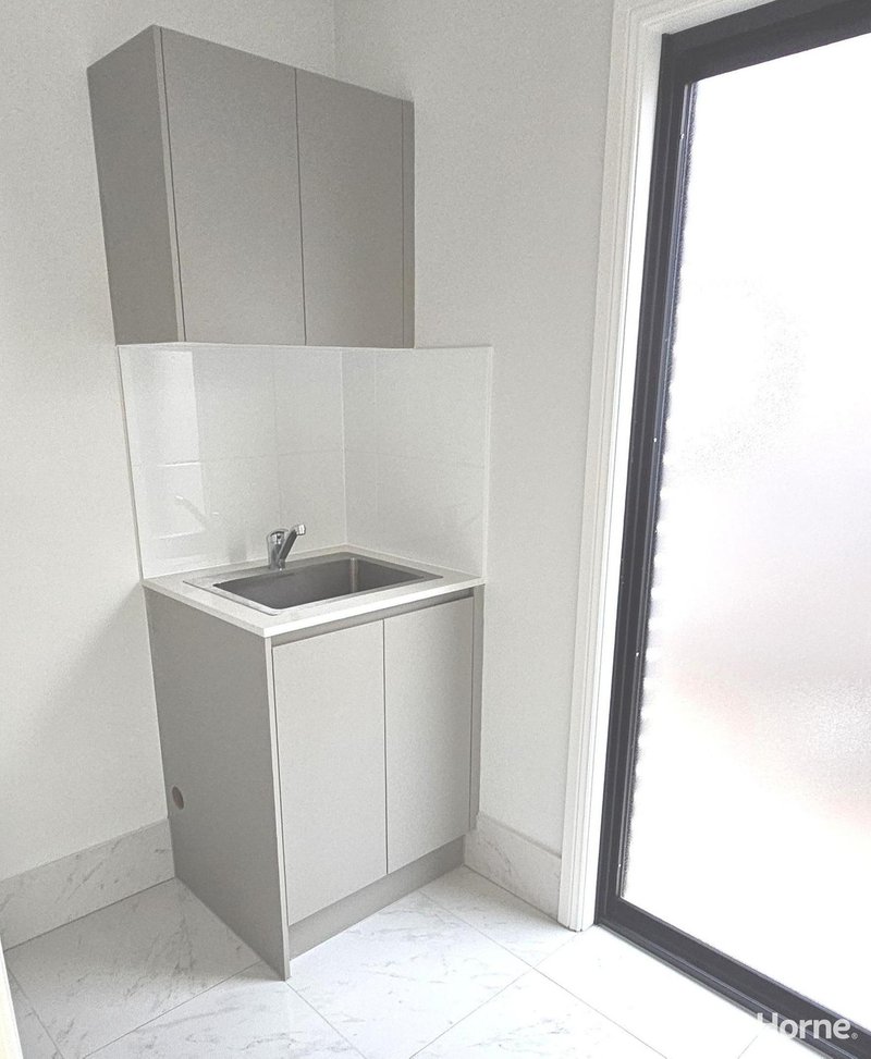 Photo - 26 Grebe Circuit, Oran Park NSW 2570 - Image 11