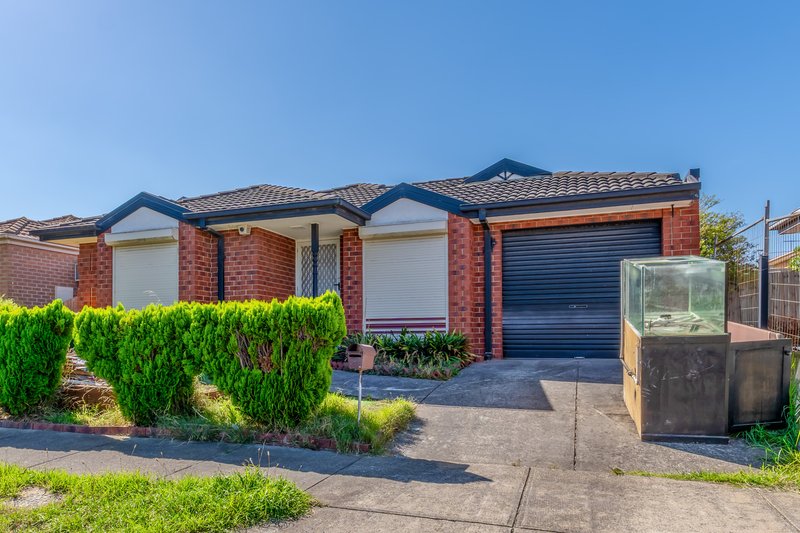 Photo - 26 Gresham Way, Sunshine West VIC 3020 - Image 2
