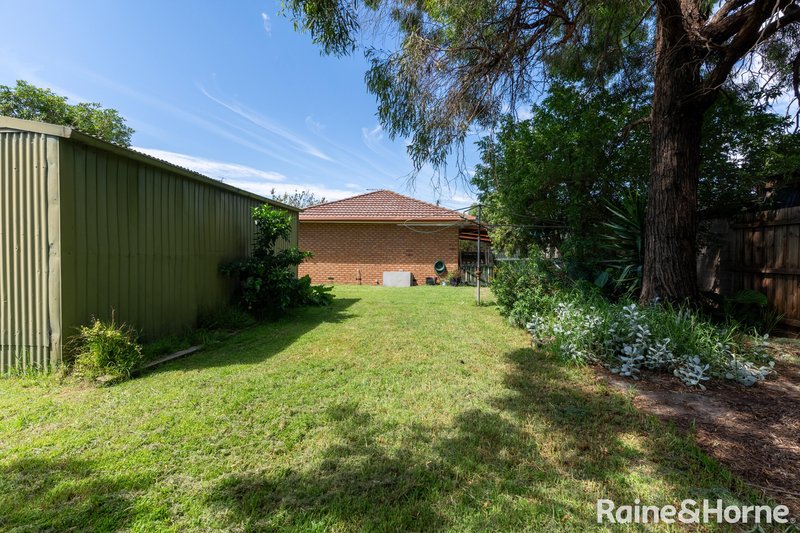 Photo - 26 Gretel Grove, Melton VIC 3337 - Image 12