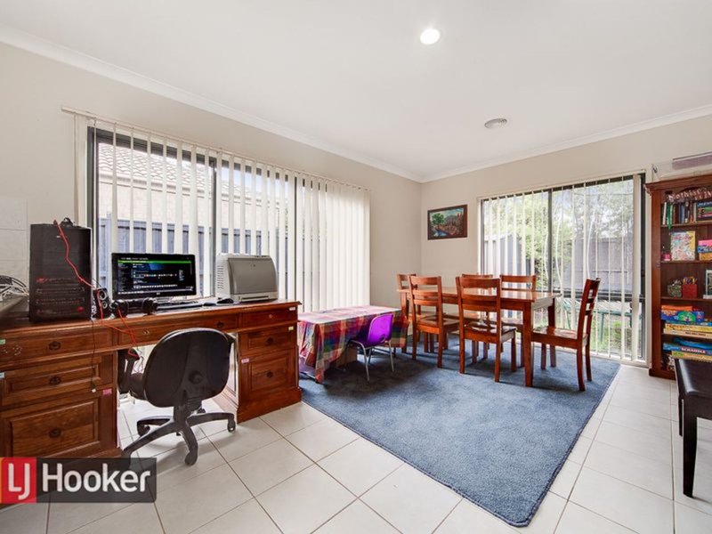 Photo - 26 Grevillea St , Keysborough VIC 3173 - Image 4