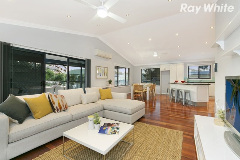 Photo - 26 Grevillia Ave , Davistown NSW 2251 - Image 2