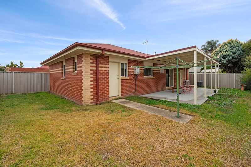 Photo - 2/6 Grubissa Court, Benalla VIC 3672 - Image 14