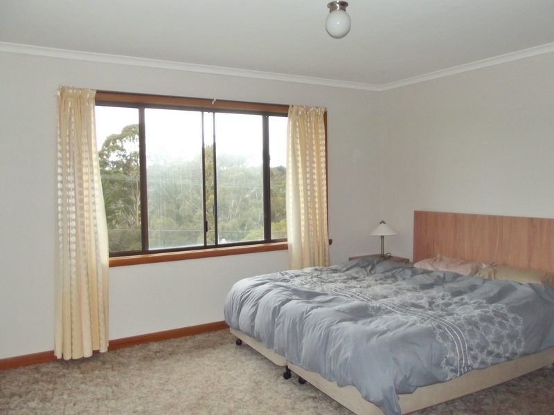 Photo - 26 Halcyon Grove, St Helens TAS 7216 - Image 5