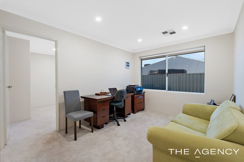 Photo - 26 Halcyon Way, Atwell WA 6164 - Image 22