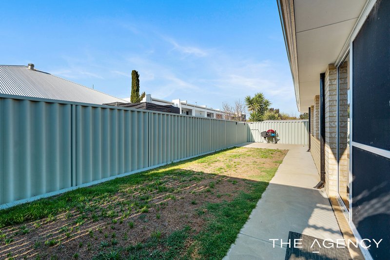 Photo - 26 Halcyon Way, Atwell WA 6164 - Image 27