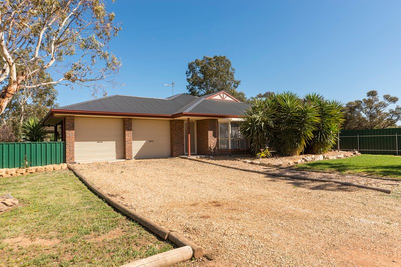 Photo - 26 Hall Road, Redbanks SA 5502 - Image 3