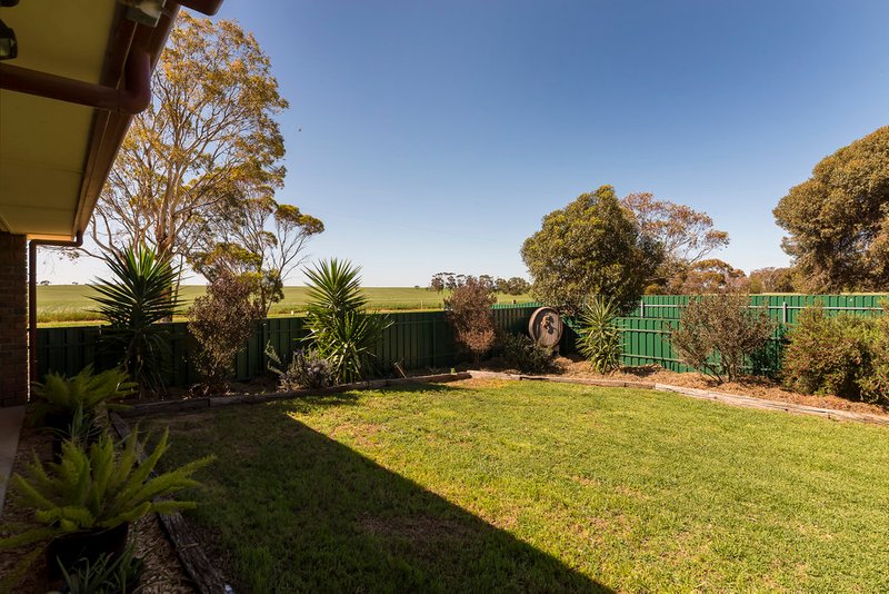 Photo - 26 Hall Road, Redbanks SA 5502 - Image 24