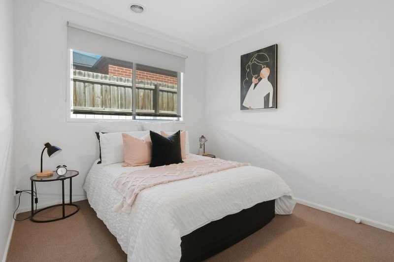Photo - 26 Hamish Road, Darley VIC 3340 - Image 12