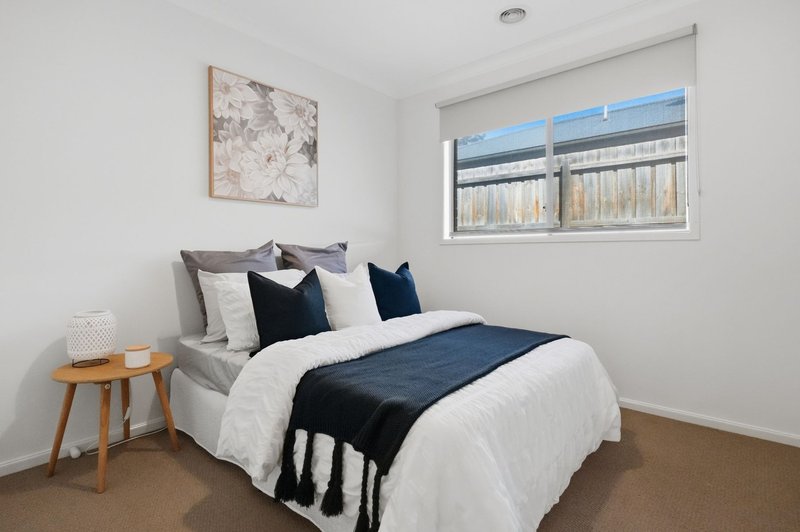 Photo - 26 Hamish Road, Darley VIC 3340 - Image 13