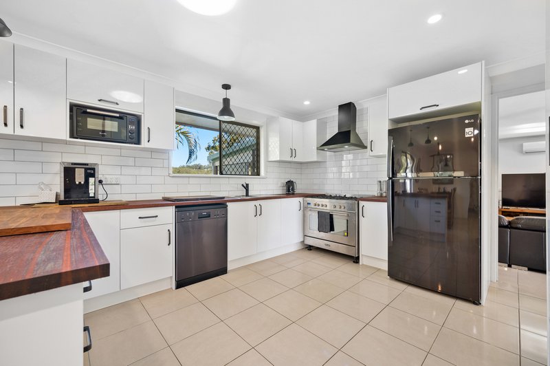 Photo - 26 Hammond Drive, Gaven QLD 4211 - Image 11