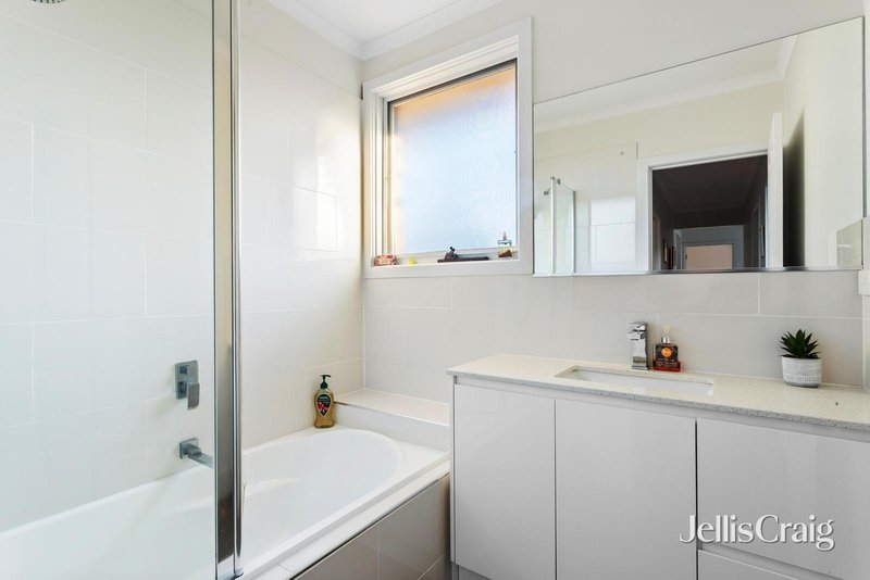 Photo - 2/6 Harper Avenue, Bentleigh East VIC 3165 - Image 8
