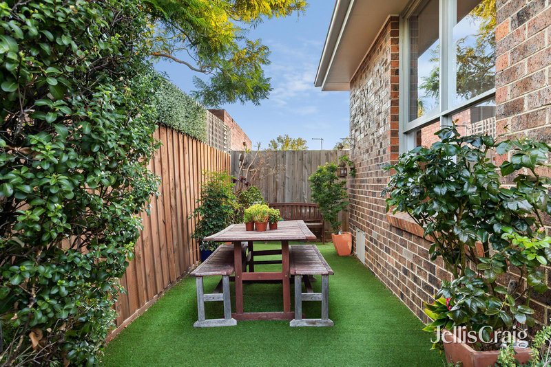 Photo - 2/6 Harper Avenue, Bentleigh East VIC 3165 - Image 11