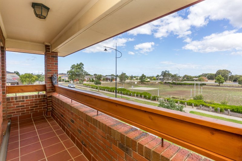 Photo - 26 Harrington Avenue, Tarneit VIC 3029 - Image 15