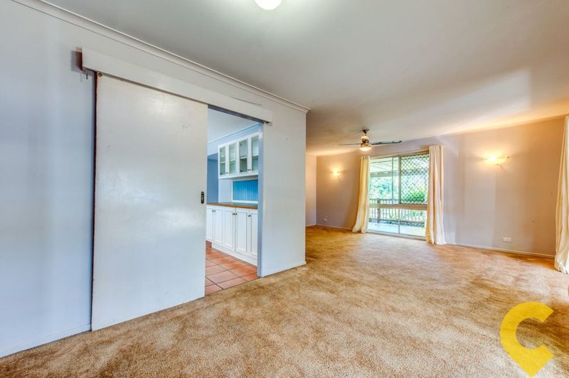 Photo - 26 Harris Street, Bellbird Park QLD 4300 - Image 3