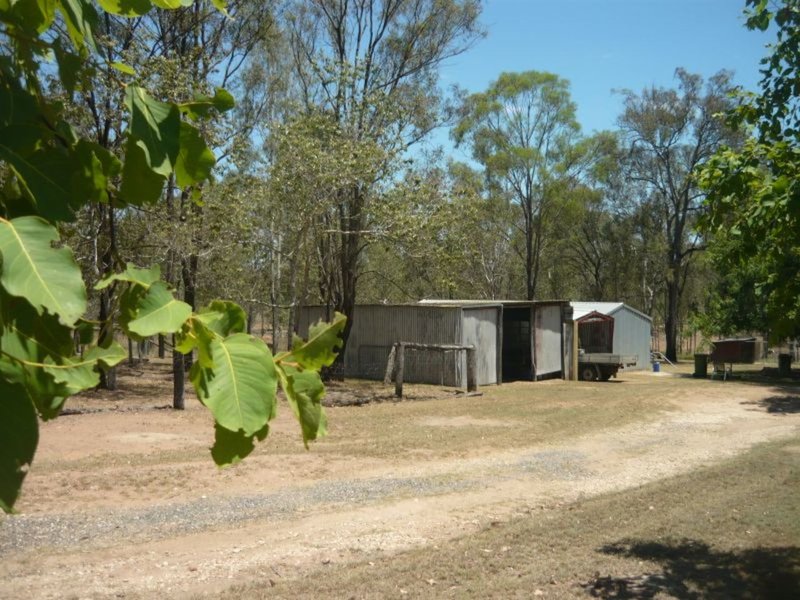 Photo - 26 Harvey Road, Forest Hill QLD 4342 - Image 3