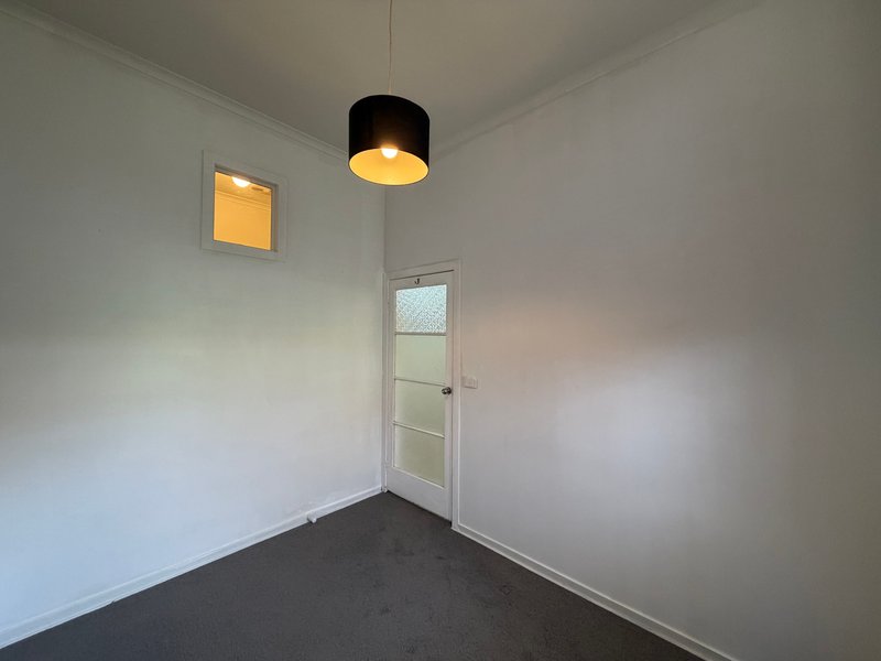 Photo - 26 Haughton Road, Oakleigh VIC 3166 - Image 4