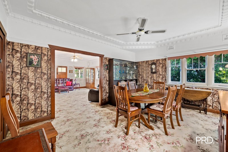 Photo - 26 Hawkesbury Road, Springwood NSW 2777 - Image 5