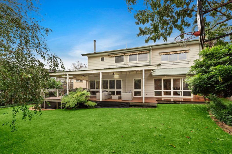 Photo - 26 Hedge End Road, Nunawading VIC 3131 - Image 10