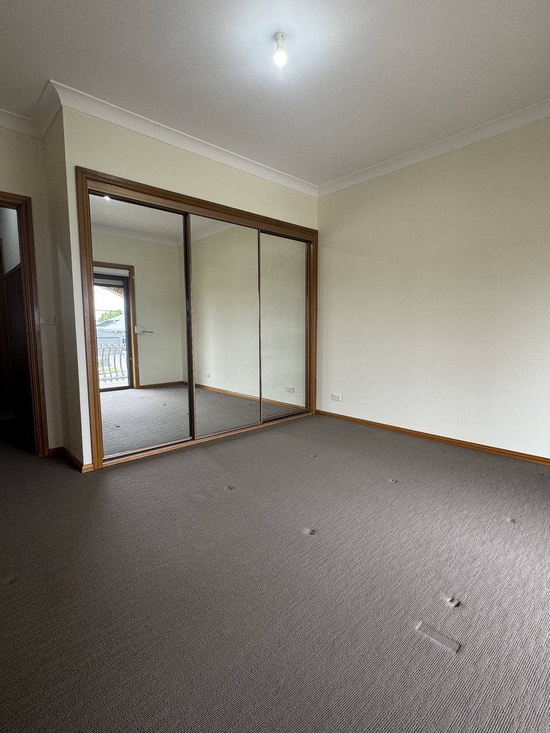 Photo - 26 Hemphill Avenue, Mount Pritchard NSW 2170 - Image 5