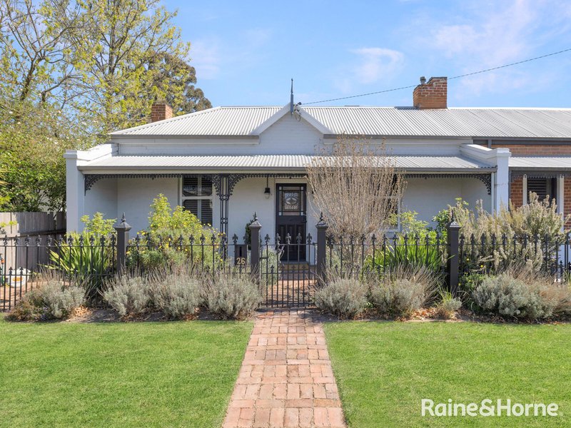 26 Henry Street, Bathurst NSW 2795