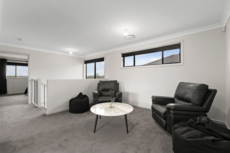 Photo - 26 Hereford Avenue, Glenmore Park NSW 2745 - Image 11