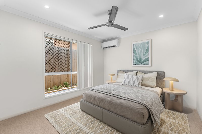 Photo - 26 Hillard Street, Yarrabilba QLD 4207 - Image 9