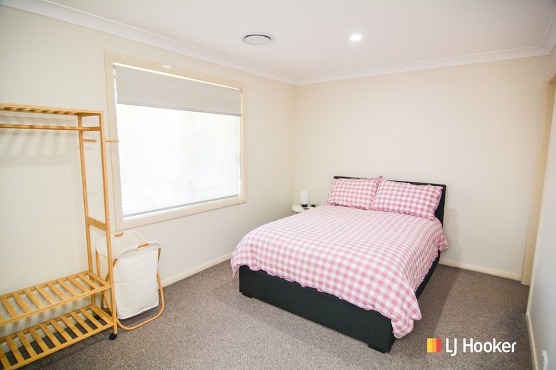 Photo - 26 Hillcrest Avenue, Lithgow NSW 2790 - Image 20